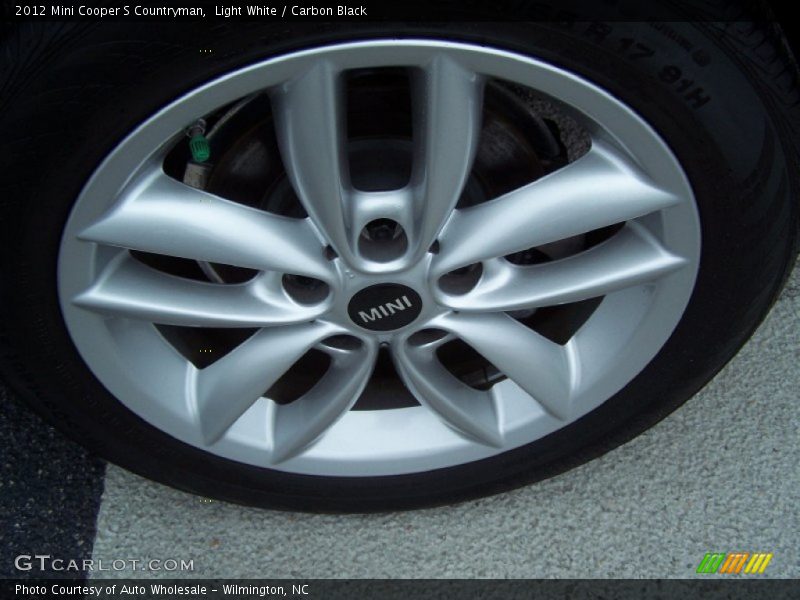 Light White / Carbon Black 2012 Mini Cooper S Countryman