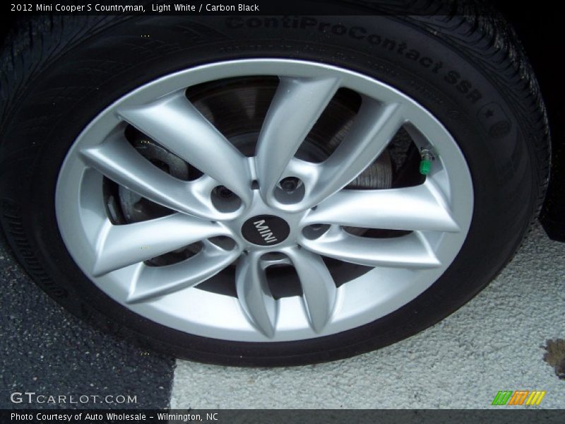 Light White / Carbon Black 2012 Mini Cooper S Countryman