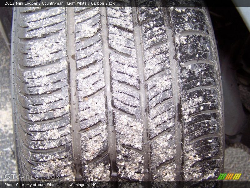 Light White / Carbon Black 2012 Mini Cooper S Countryman