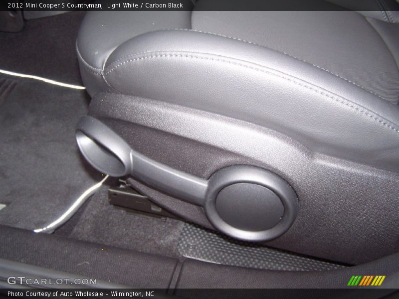 Light White / Carbon Black 2012 Mini Cooper S Countryman