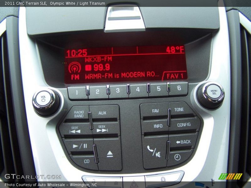 Olympic White / Light Titanium 2011 GMC Terrain SLE