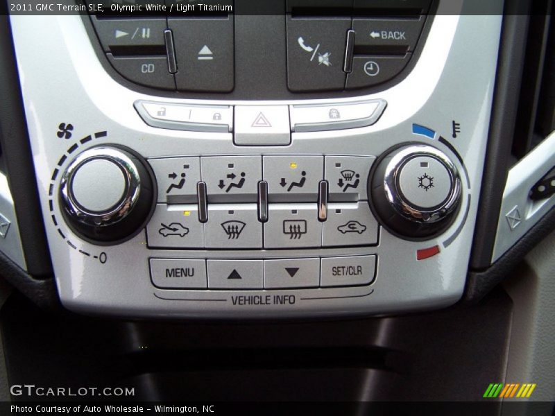 Olympic White / Light Titanium 2011 GMC Terrain SLE