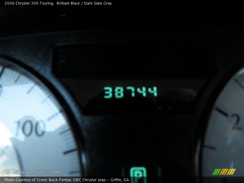 Brilliant Black / Dark Slate Gray 2009 Chrysler 300 Touring
