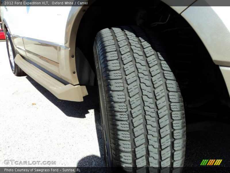 Oxford White / Camel 2012 Ford Expedition XLT