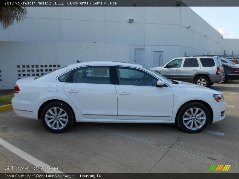 Candy White / Cornsilk Beige 2013 Volkswagen Passat 2.5L SEL