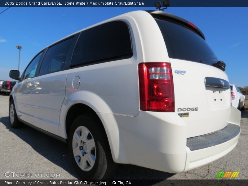 Stone White / Medium Slate Gray/Light Shale 2009 Dodge Grand Caravan SE