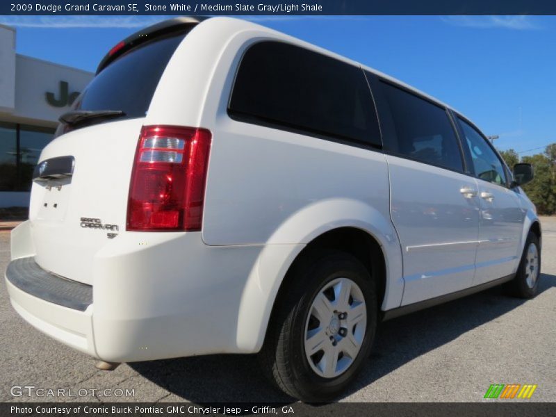 Stone White / Medium Slate Gray/Light Shale 2009 Dodge Grand Caravan SE