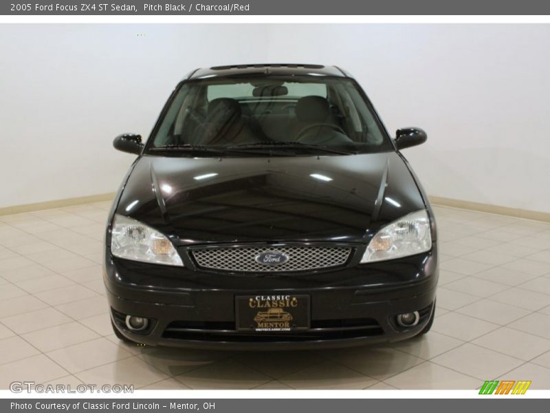 Pitch Black / Charcoal/Red 2005 Ford Focus ZX4 ST Sedan