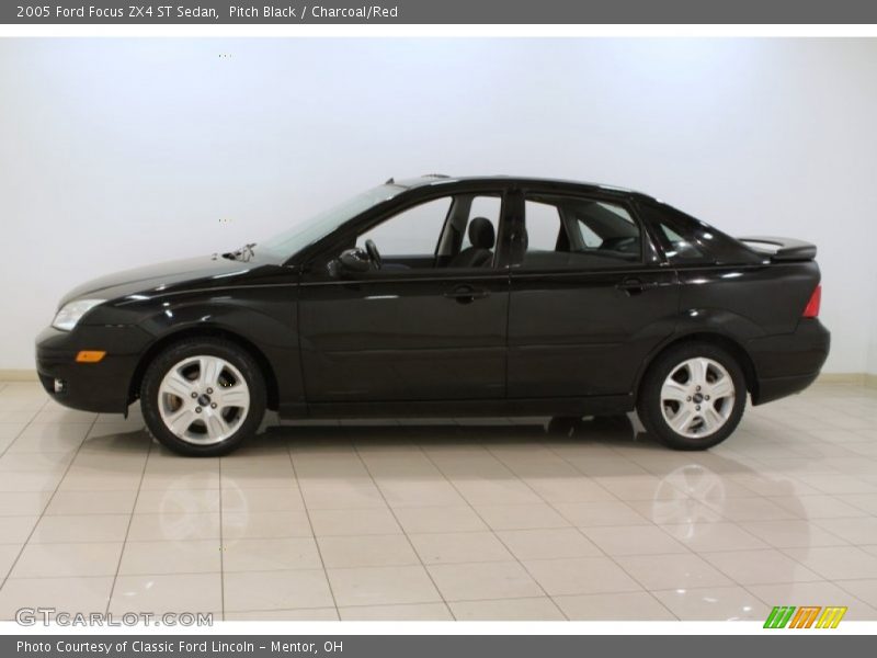  2005 Focus ZX4 ST Sedan Pitch Black