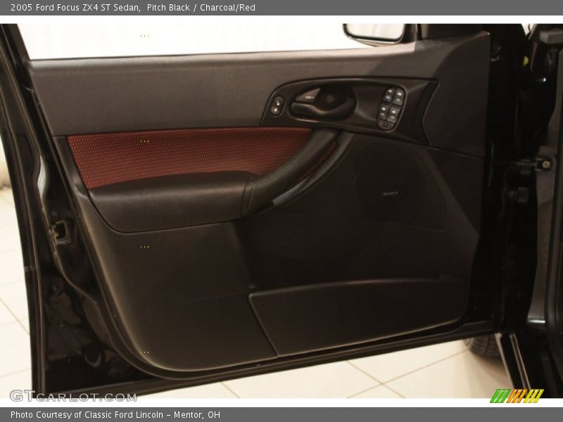 Door Panel of 2005 Focus ZX4 ST Sedan