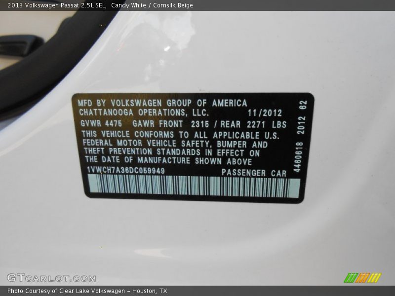 Candy White / Cornsilk Beige 2013 Volkswagen Passat 2.5L SEL