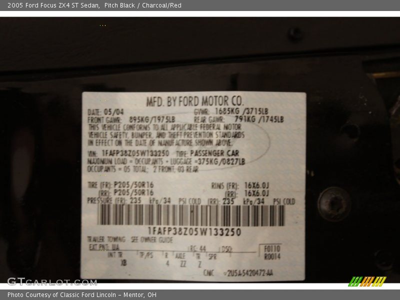 2005 Focus ZX4 ST Sedan Pitch Black Color Code UA