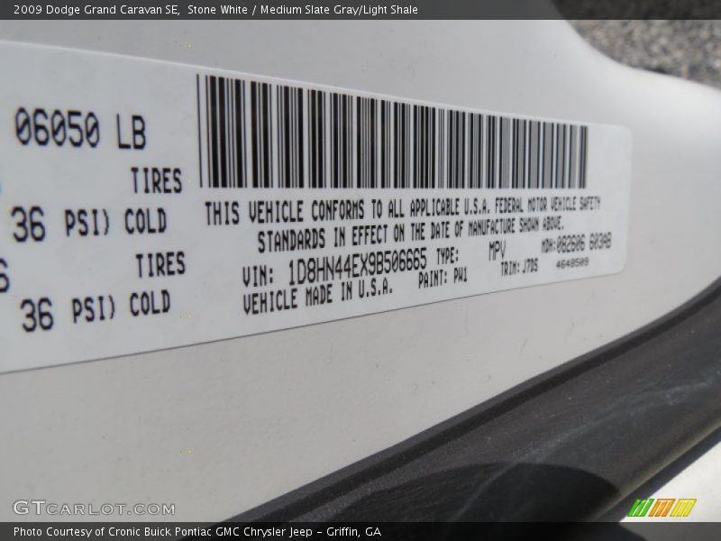 Stone White / Medium Slate Gray/Light Shale 2009 Dodge Grand Caravan SE