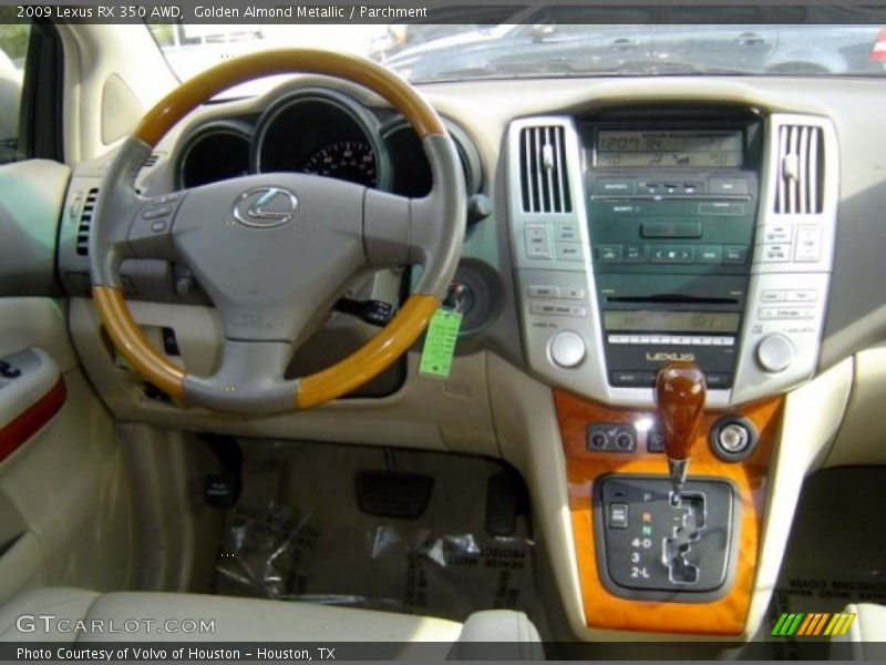 Dashboard of 2009 RX 350 AWD
