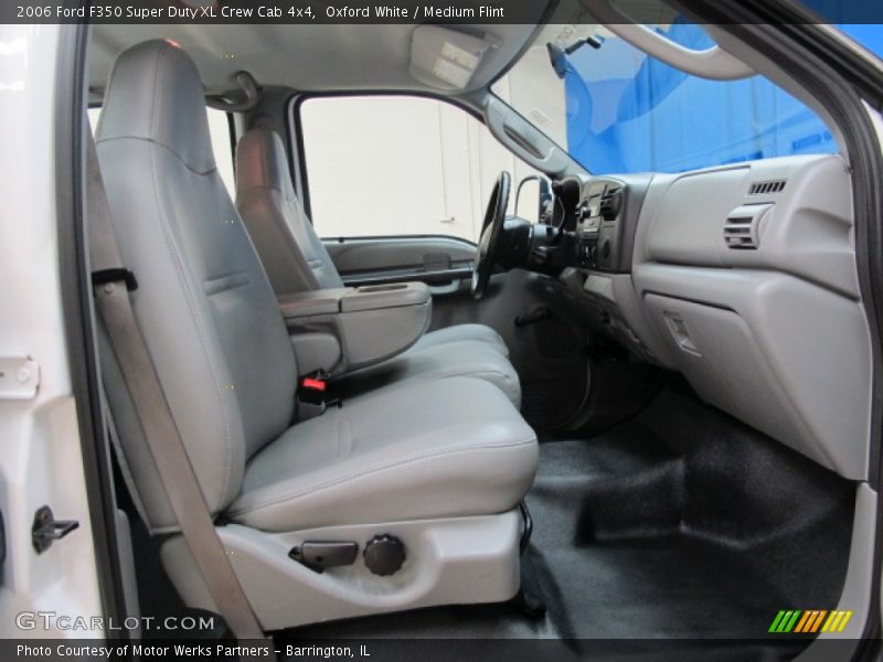  2006 F350 Super Duty XL Crew Cab 4x4 Medium Flint Interior