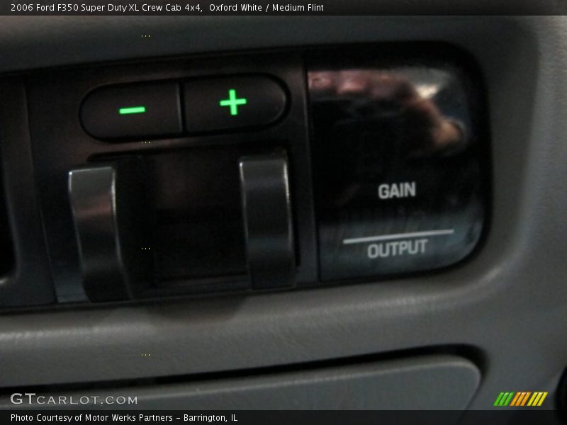 Oxford White / Medium Flint 2006 Ford F350 Super Duty XL Crew Cab 4x4