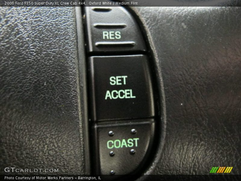 Controls of 2006 F350 Super Duty XL Crew Cab 4x4