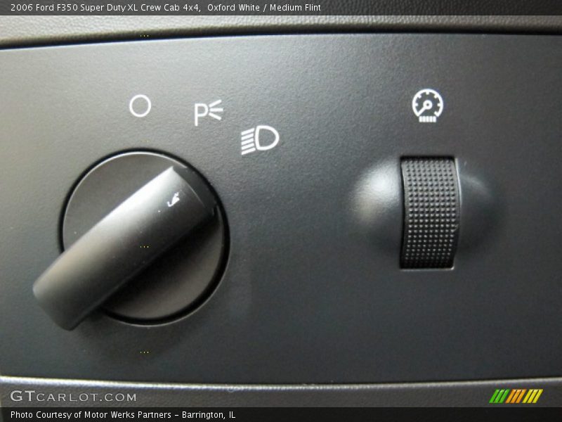 Controls of 2006 F350 Super Duty XL Crew Cab 4x4