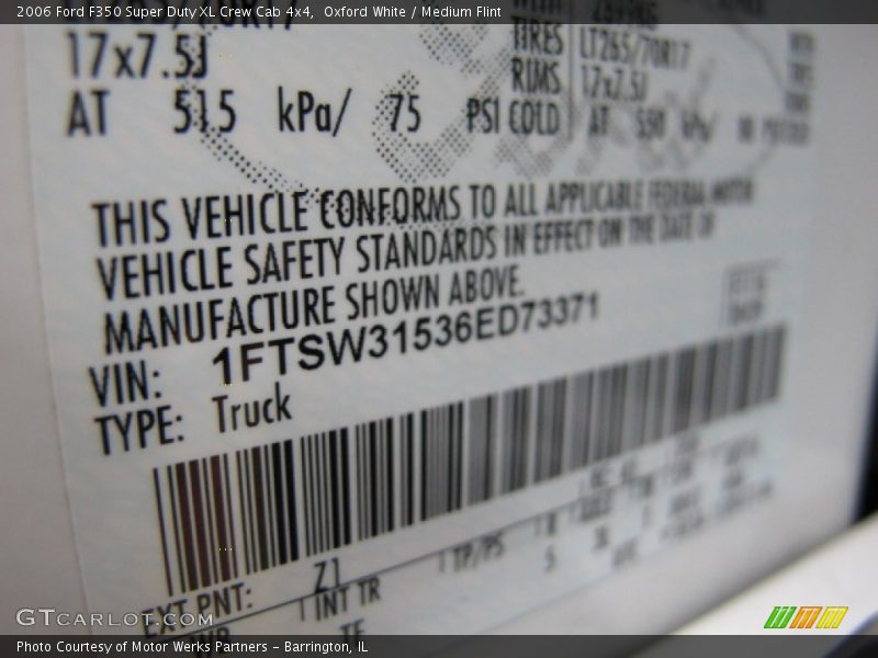 Oxford White / Medium Flint 2006 Ford F350 Super Duty XL Crew Cab 4x4