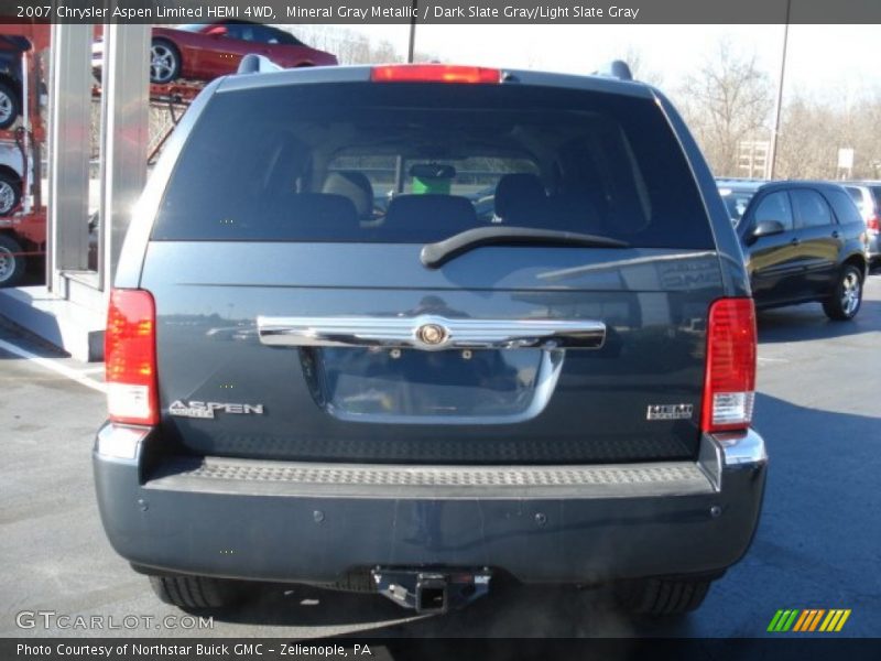 Mineral Gray Metallic / Dark Slate Gray/Light Slate Gray 2007 Chrysler Aspen Limited HEMI 4WD