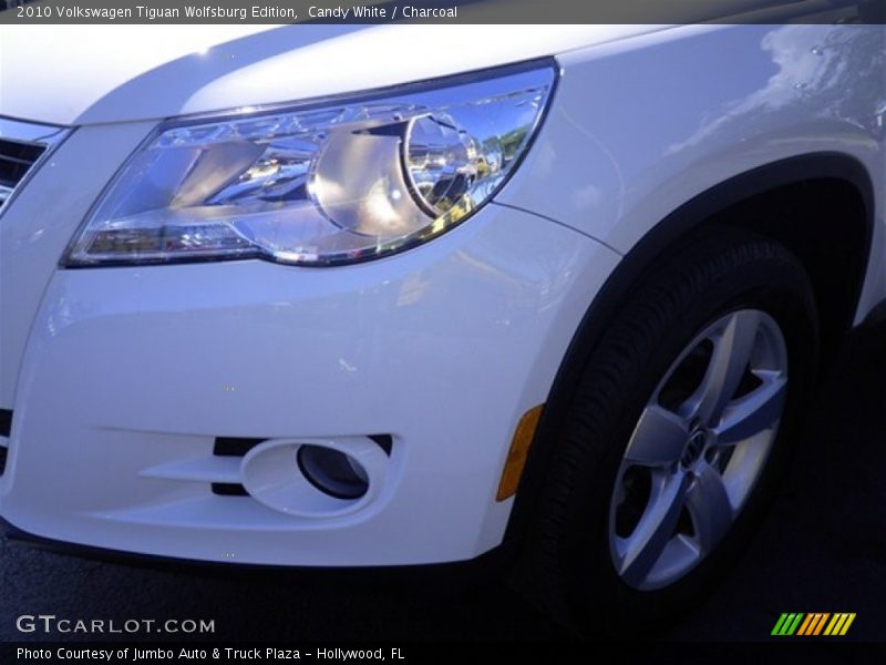 Candy White / Charcoal 2010 Volkswagen Tiguan Wolfsburg Edition