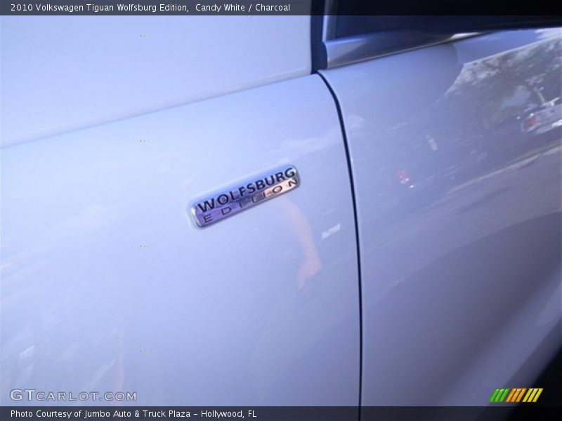 Candy White / Charcoal 2010 Volkswagen Tiguan Wolfsburg Edition