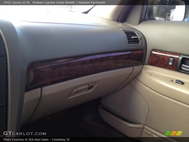 Medium Cypress Green Metallic / Medium Parchment 2002 Lincoln LS V6