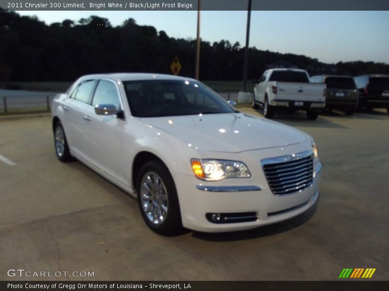 Bright White / Black/Light Frost Beige 2011 Chrysler 300 Limited