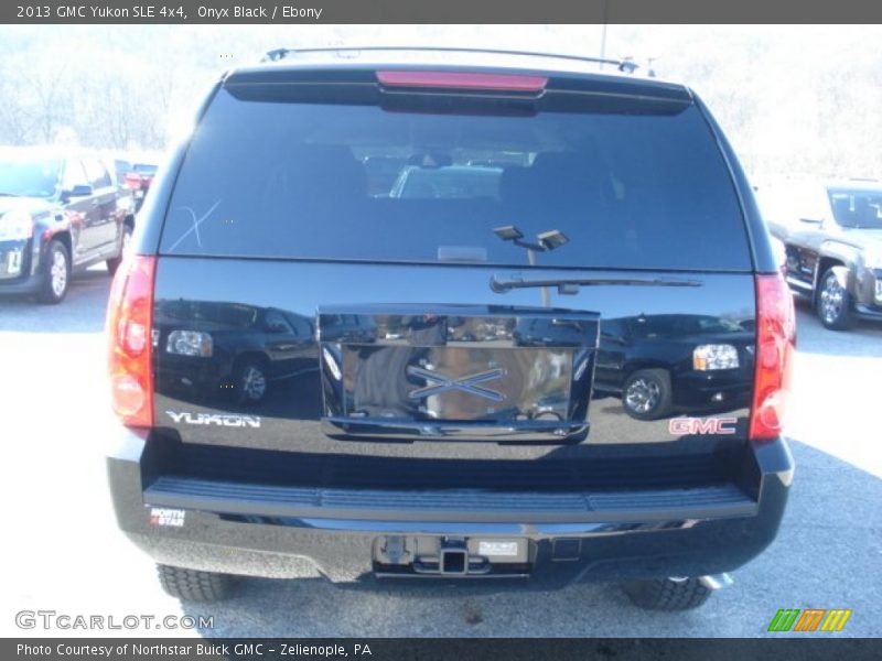 Onyx Black / Ebony 2013 GMC Yukon SLE 4x4