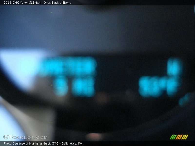 Onyx Black / Ebony 2013 GMC Yukon SLE 4x4