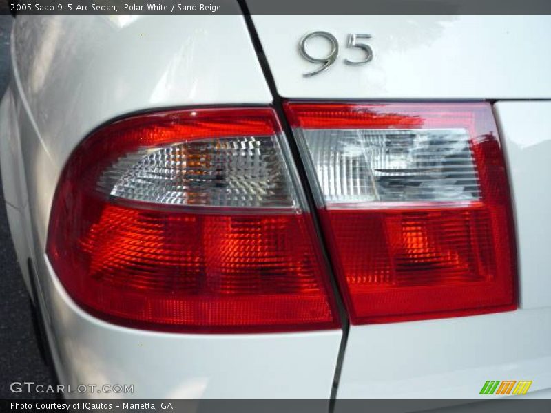 Polar White / Sand Beige 2005 Saab 9-5 Arc Sedan