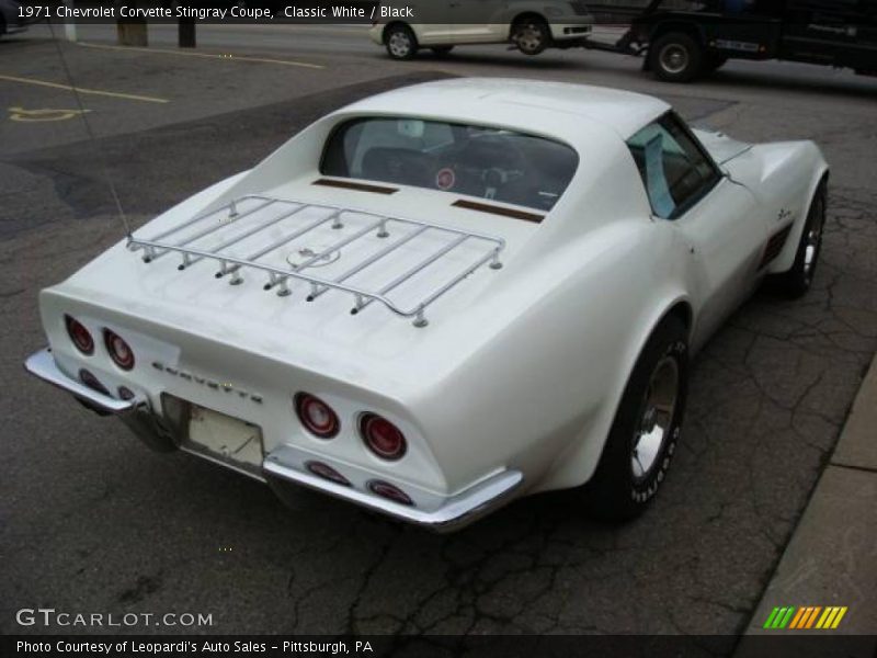 Classic White / Black 1971 Chevrolet Corvette Stingray Coupe