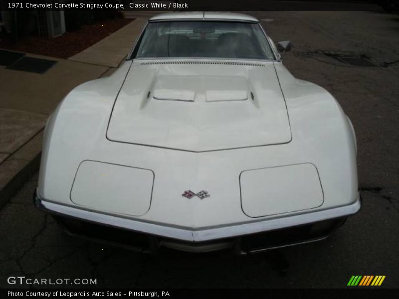 Classic White / Black 1971 Chevrolet Corvette Stingray Coupe