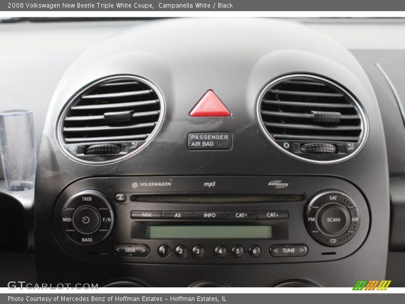 Campanella White / Black 2008 Volkswagen New Beetle Triple White Coupe