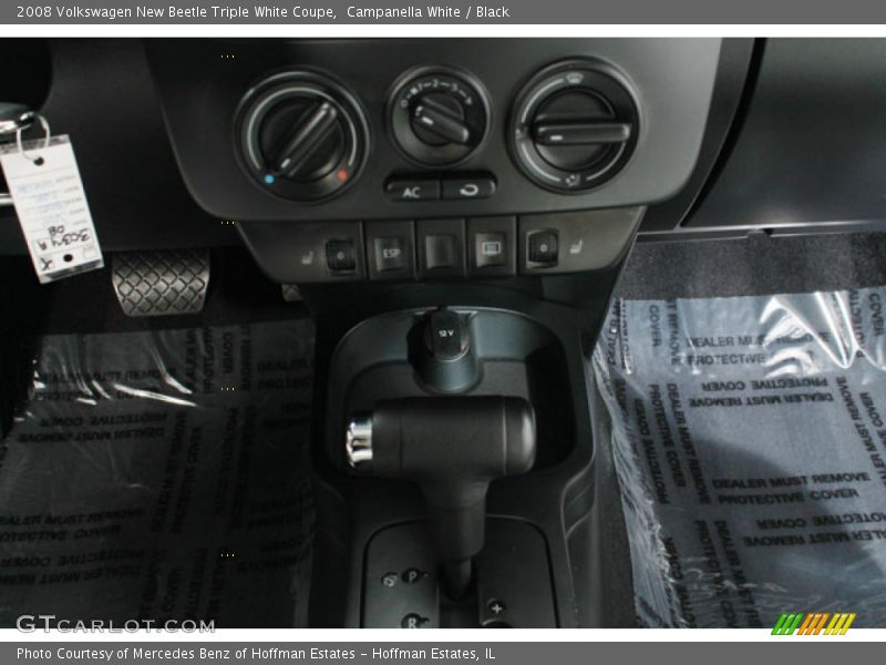 Campanella White / Black 2008 Volkswagen New Beetle Triple White Coupe