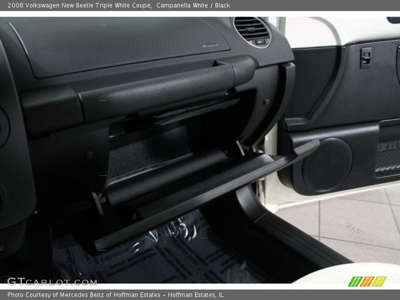 Campanella White / Black 2008 Volkswagen New Beetle Triple White Coupe