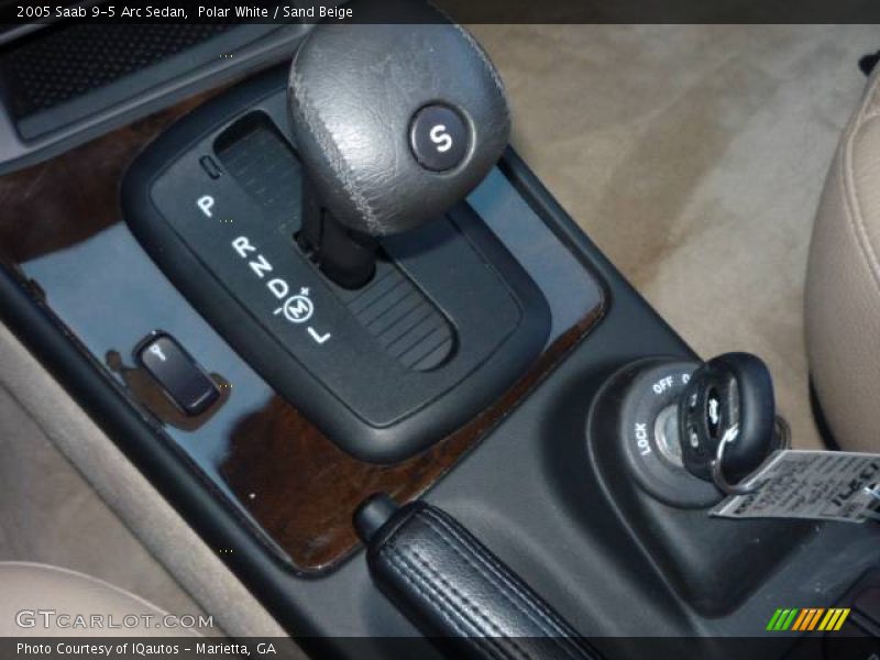 Polar White / Sand Beige 2005 Saab 9-5 Arc Sedan