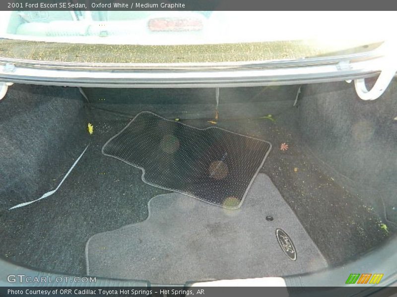 Oxford White / Medium Graphite 2001 Ford Escort SE Sedan