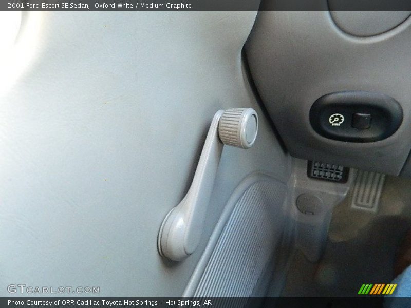 Oxford White / Medium Graphite 2001 Ford Escort SE Sedan