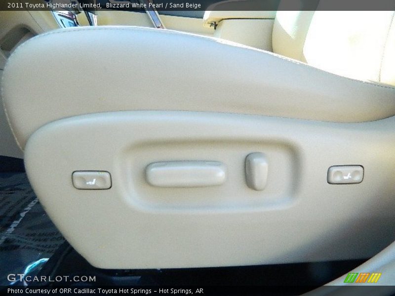 Blizzard White Pearl / Sand Beige 2011 Toyota Highlander Limited