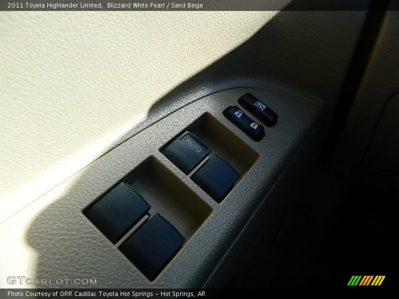 Blizzard White Pearl / Sand Beige 2011 Toyota Highlander Limited