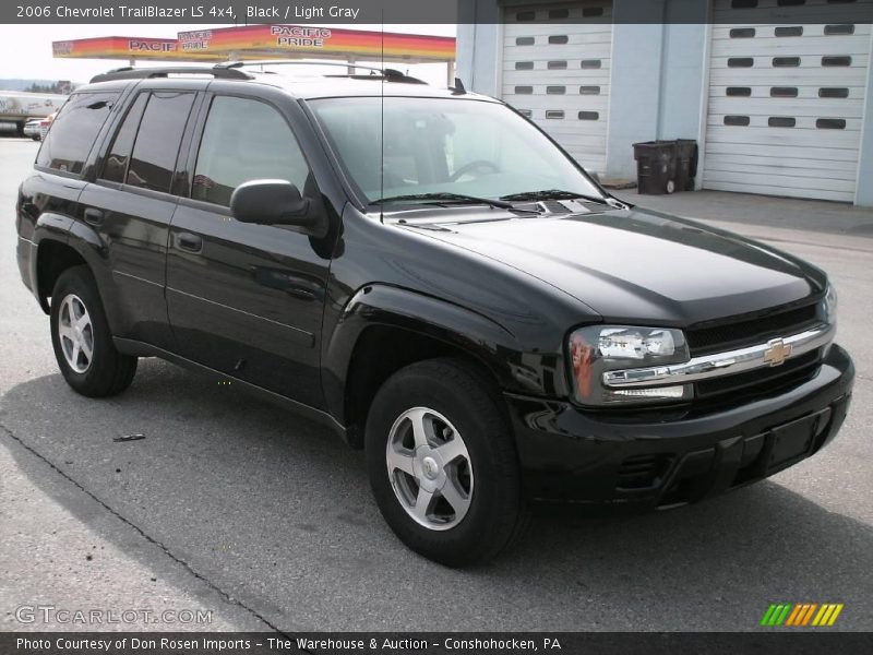 Black / Light Gray 2006 Chevrolet TrailBlazer LS 4x4