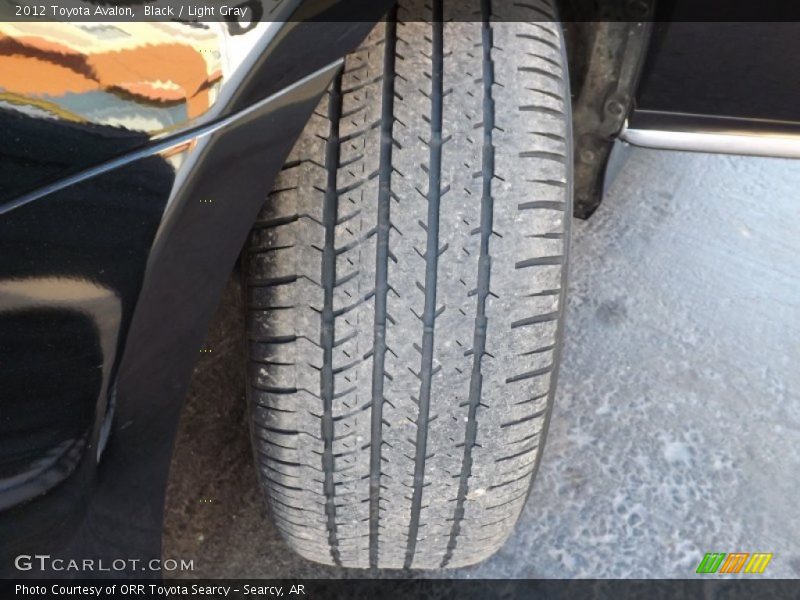 Black / Light Gray 2012 Toyota Avalon