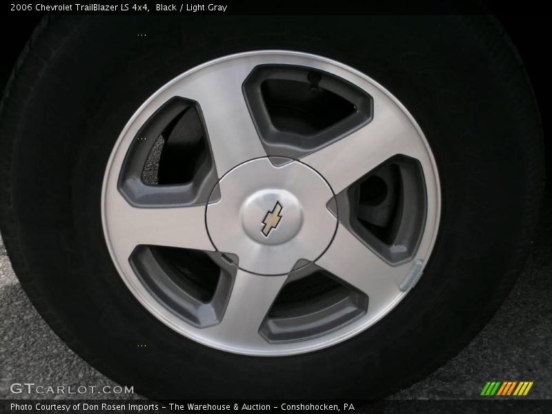Black / Light Gray 2006 Chevrolet TrailBlazer LS 4x4