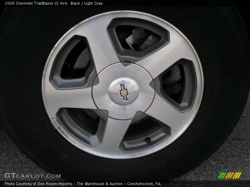 Black / Light Gray 2006 Chevrolet TrailBlazer LS 4x4