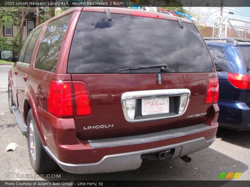 Autumn Red Metallic / Black 2003 Lincoln Navigator Luxury 4x4