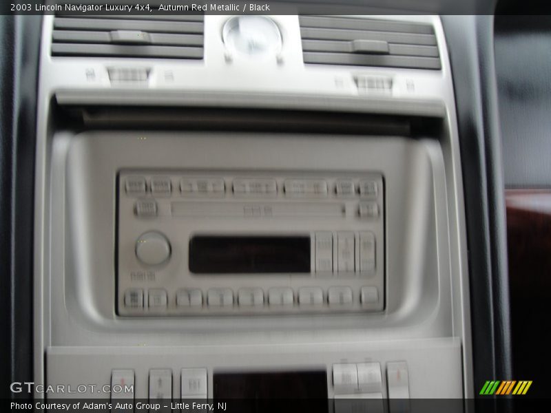Autumn Red Metallic / Black 2003 Lincoln Navigator Luxury 4x4