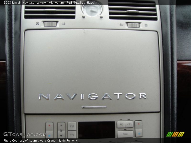 Autumn Red Metallic / Black 2003 Lincoln Navigator Luxury 4x4