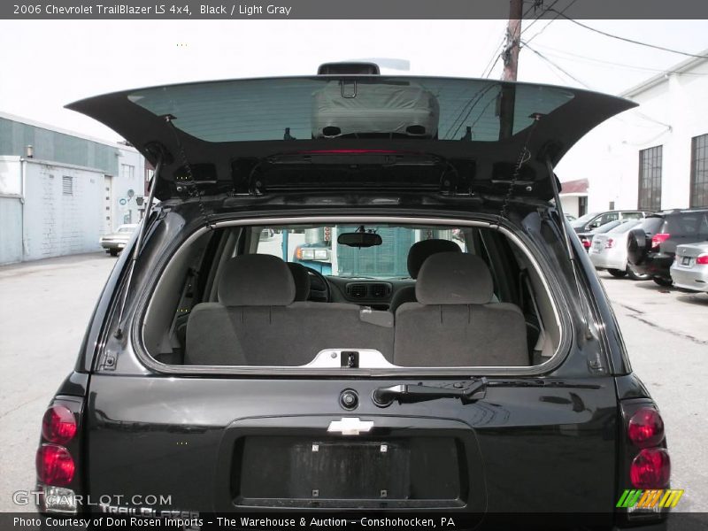 Black / Light Gray 2006 Chevrolet TrailBlazer LS 4x4