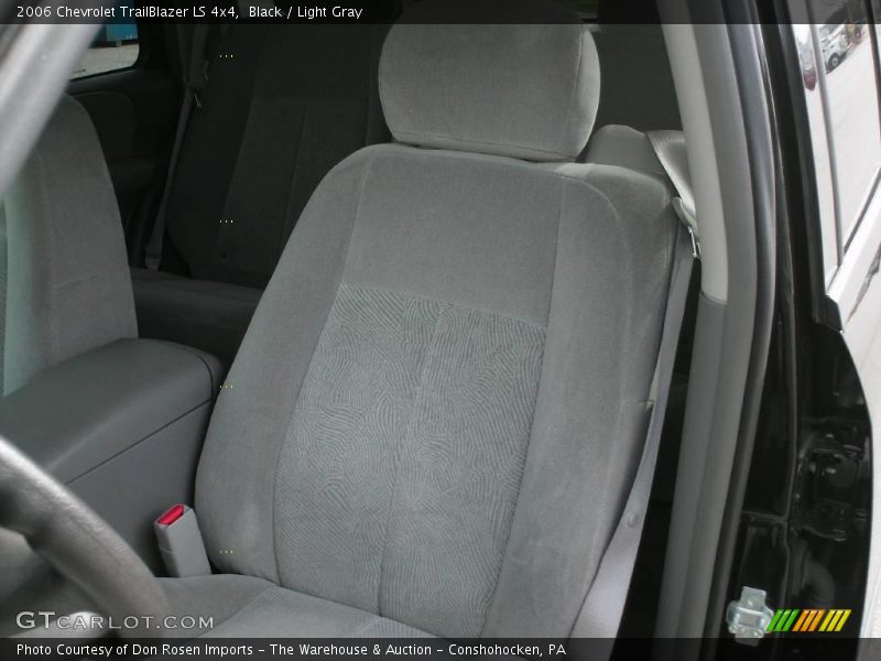 Black / Light Gray 2006 Chevrolet TrailBlazer LS 4x4
